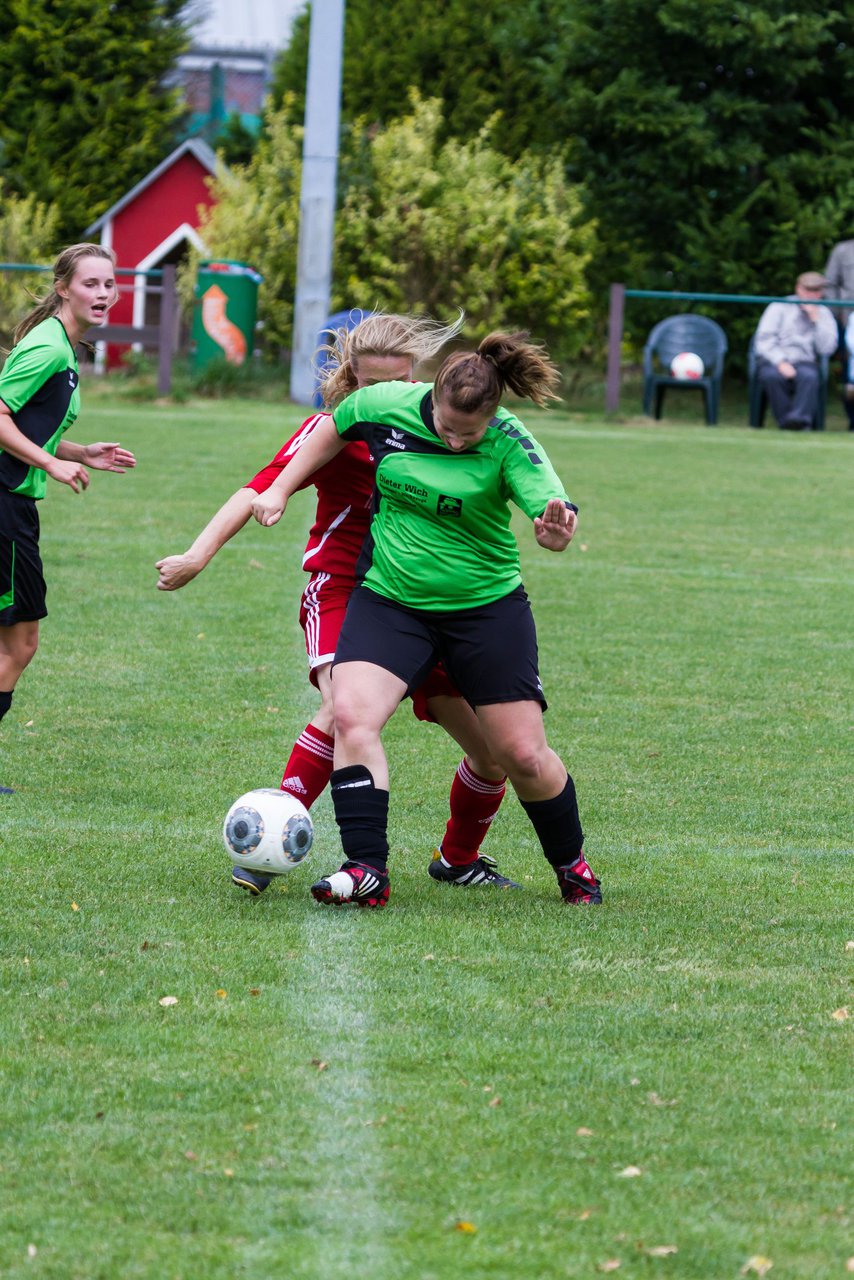 Bild 70 - Frauen SG Schmalfeld/Weddelbrook - Ratzeburger SV : Ergebnis: 1:7